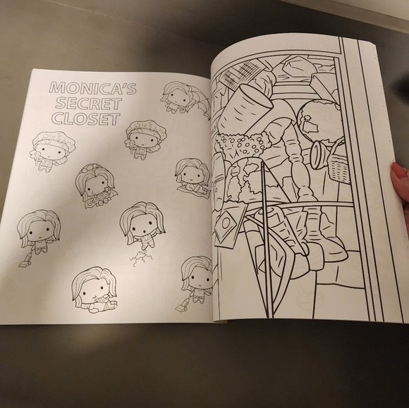 Friends Colouring Book - Picture 2 of 4